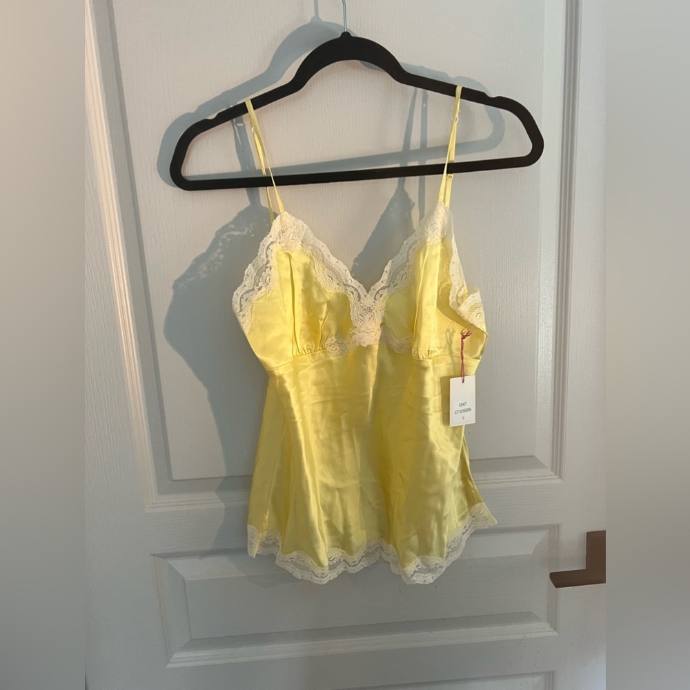 Gold Hawk Sunshine Yellow Washable Silk Lace Camisole NWT Size L - Picture 2 of 5